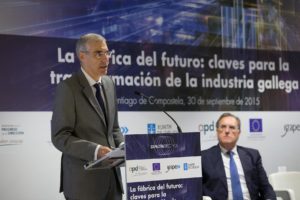 O conselleiro de Industria, Francisco Conde, presentou o concurso de ideas. Foto. X. Crespo.