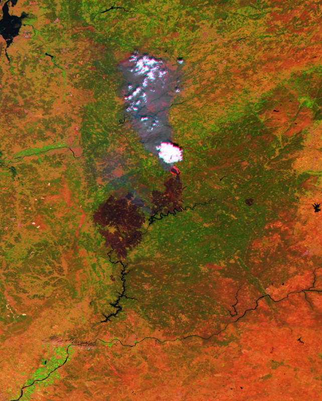 El-incendio-forestal-de-Portugal-visto-desde-el-espacio_image800_