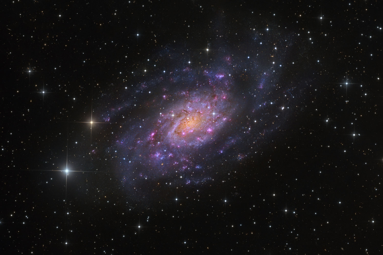 NGC 2403 na Xirafa
