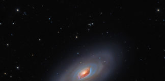 M64: a galaxia do Ollo Negro