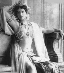 Mata Hari estivo en Vigo, aloxada no hotel Continental, durante a Gran Guerra.
