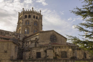 Os novos documentos foron atopados no arquivo da catedral ourensá.