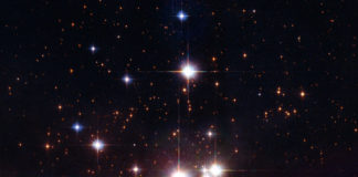 Créditos da imaxe: NASA, ESA e Jesús Maíz Apellániz (IAA, España). Agradecementos: Davide De Martin (ESA/Hubble)