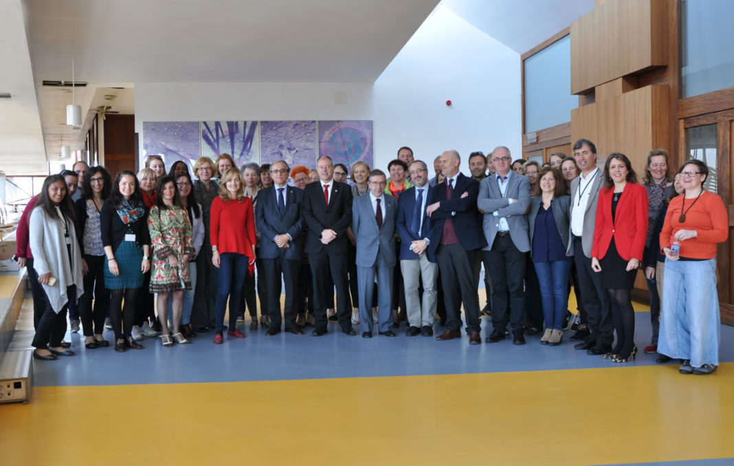 As universidades de Vigo, Porto e Trás-os-Montes e Alto Douro asinan un convenio de organización de tres feiras internacionais de emprego.
