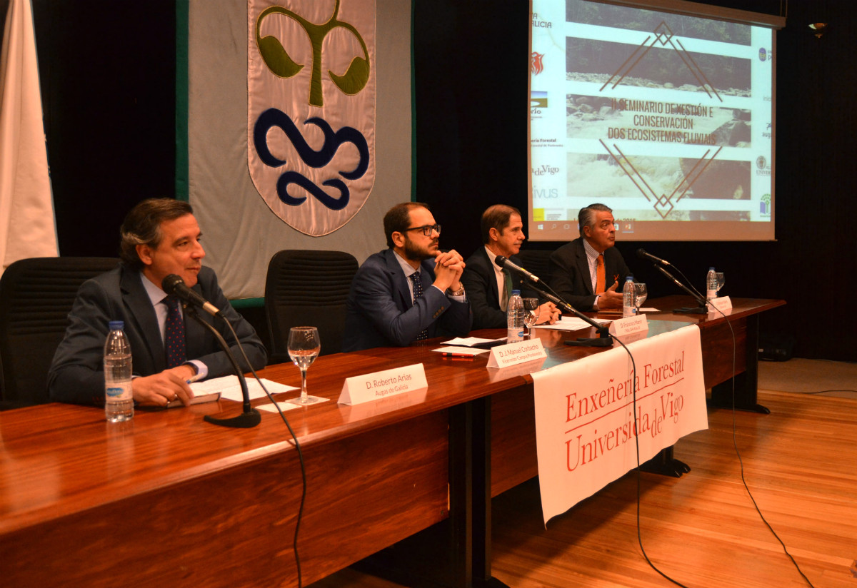 Roberto Arias, José Manuel Corbacho, Francisco Marín e Enrique Valero, durante o seminario