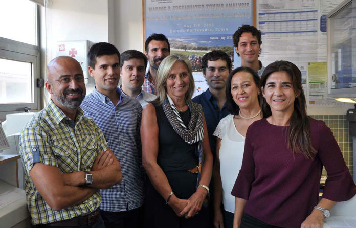 Equipo do Departamento de Química Analítica da Universidade de Vigo. Foto: Duvi.