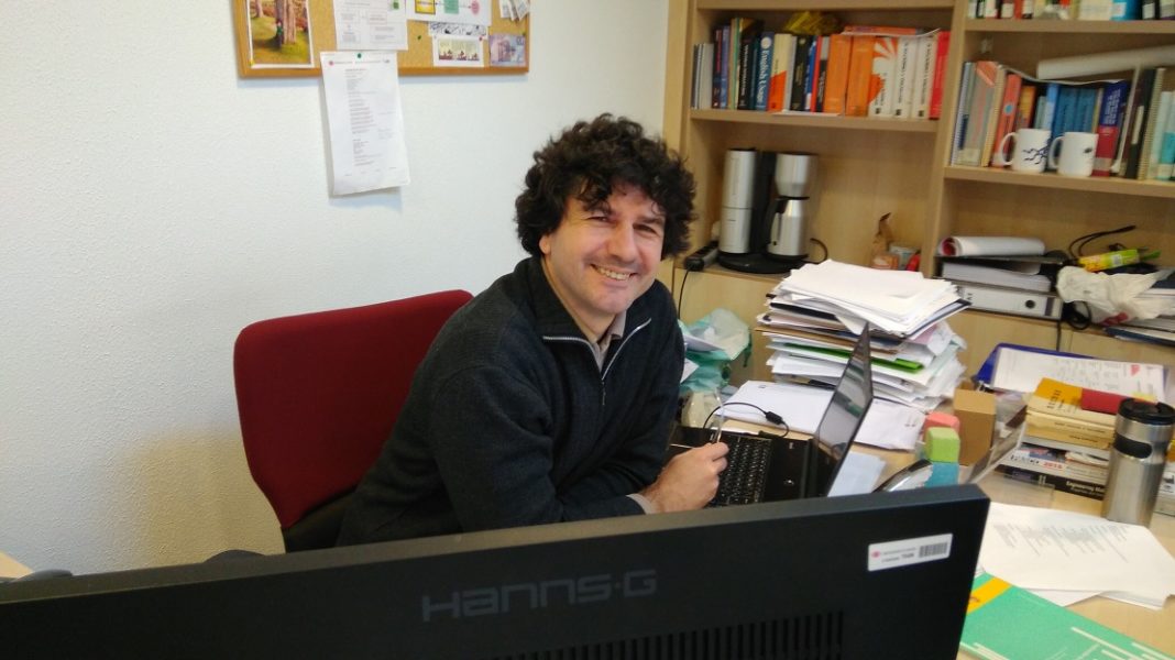 Manuel F. Herrador, da Universidade da Coruña.