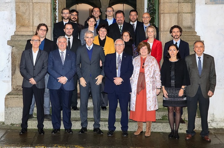 Foto de familia do acto de entrega dos Premios á Transferencia de Tecnoloxía de Galicia 2017.