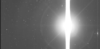 O flash que desprendeu a Terra ao coincidir no campo de visión de Kepler. Imaxe: nasa.gov.