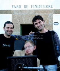 Edelstein, Hawking e Mira, no cabo Fisterra. Imaxe cedida por Jorge Mira.