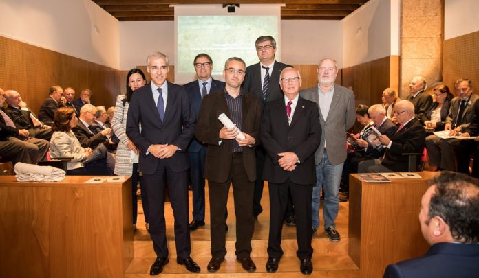 Acto de entrega del III Premio Galicia de Xornalismo Cientifico a Manuel Vicente Garcia, otorgado pola Real Academia das Ciencias.