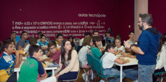 Presentación da iniciativa aos alumnos das aulas Tecnópole.