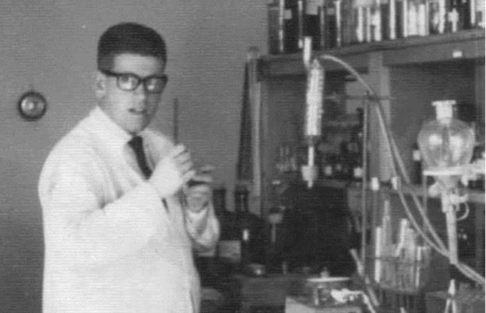 Luis Castedo, nos seus primeiros anos de carreira, no departamento de Química Orgánica da USC. Foto: CiQUS.
