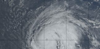 Imaxe de satélite do furacán Lorenzo na mañá deste xoves. Fonte: GOES-16.