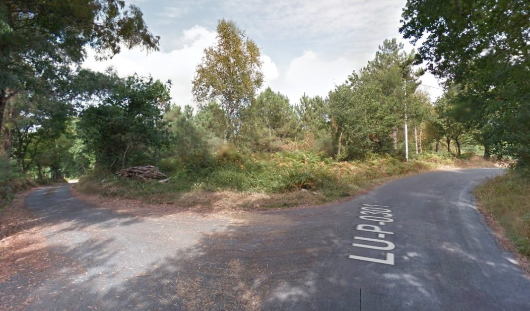 Estrada moi próxima ao centro de Galicia, en Nugallás (Antas de Ulla). Fonte: Google Street View.