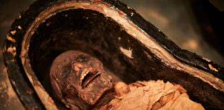 A momia de Nesiamón foi estudada nun hospital de Leeds. Fonte: Leeds Museums & Galeries/Twitter.