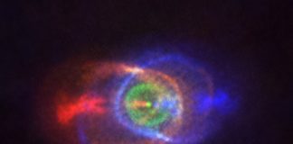Nube de gas rodeando o sistema binario HD10158. Foto: ALMA (ESO/NAOJ/NRAO), Olofsson et al. Recoñecemento a Robert Cumming.