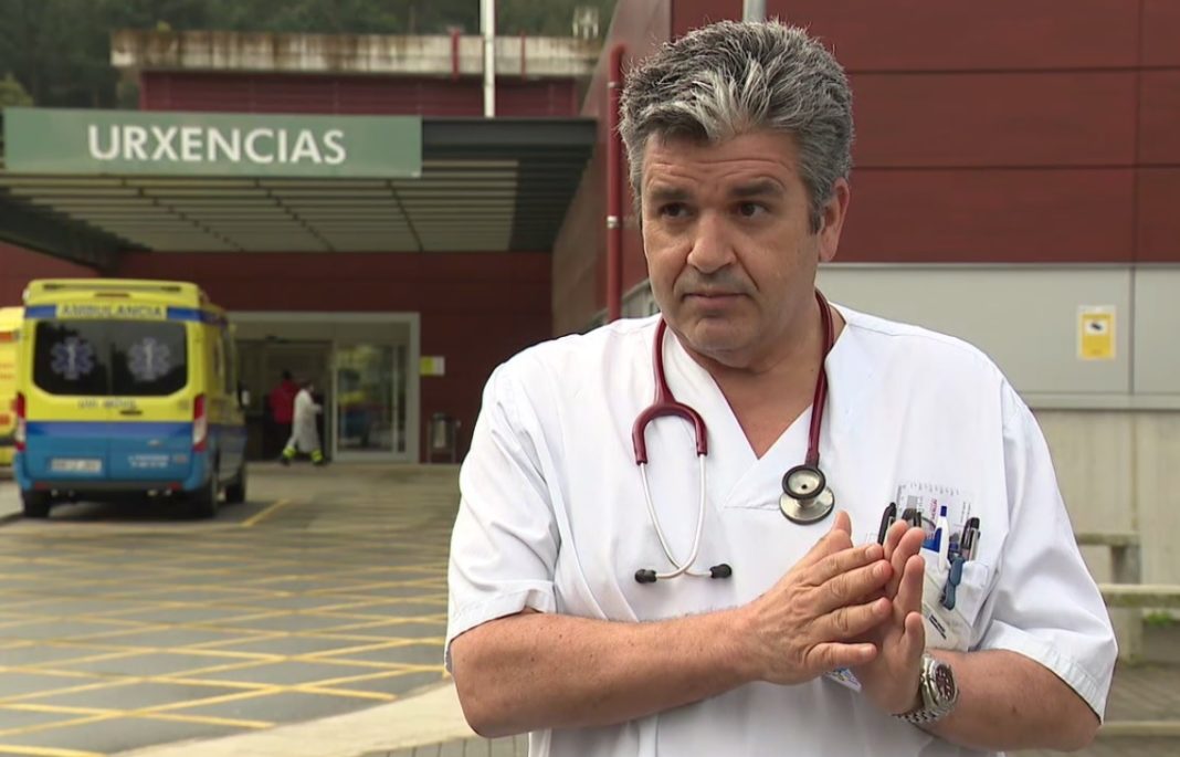 Manuel José Vázquez Lima, membro da Comisión de  xestión da crise sanitaria, no vídeo difundido esta tarde pola Xunta no que se cuestionaba a utilidade clínica dos tests rápidos enviados polo Ministerio. Fonte: xunta.gal.