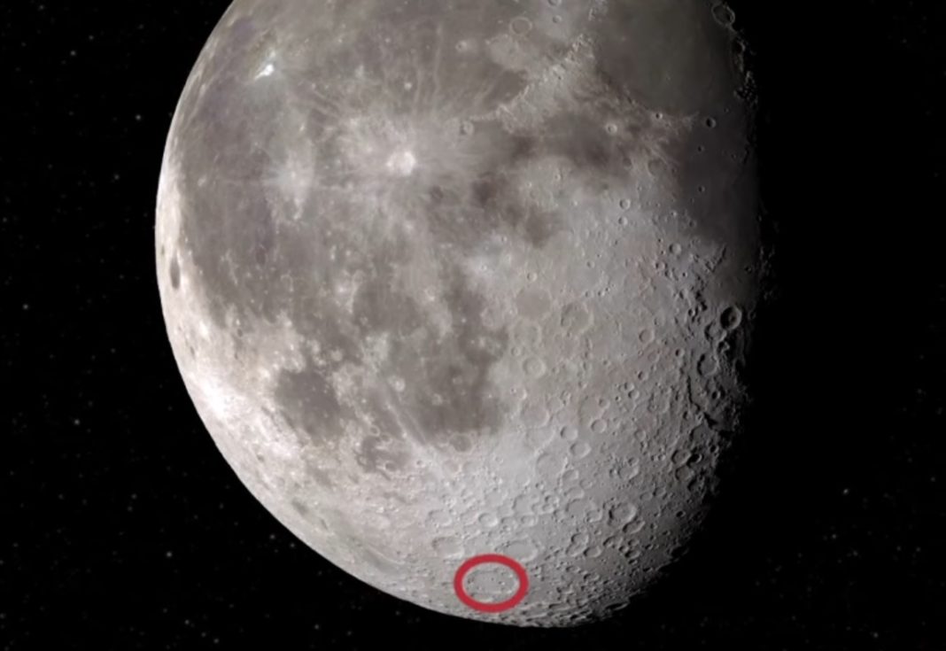 Situación do cráter Clavius na Lúa, onde se atopou a auga. Fonte: NASA.