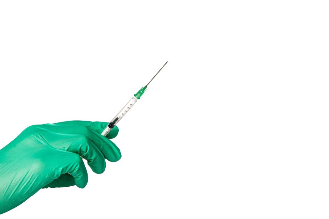 As primeiras doses da vacina de Pfizer e BioNTech sairán cara a Reino Unido nos vindeiros días.