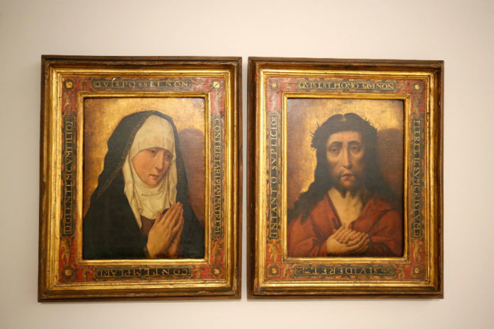 Os cadros da 'dolorosa' e o 'cristo' quedarán expostos na Sala 1 do Edificio Castelao. Foto: Deputación de Pontevedra.