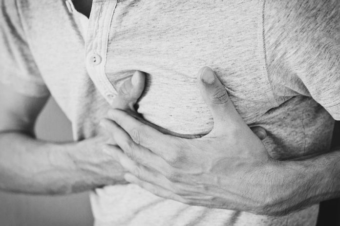Un estudo relaciona o aumento de risco de padecer enfermidades cardiovasculares con ter contraída a covid.