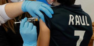 O novo calendario vacinal infantil de Galicia inclúe a do virus do papiloma humano para nenos.