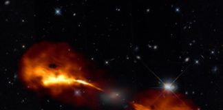 Os buracos negros SMBH en aumento nunha galaxia bastante local con chorros de radio moi grandes e estendidos. Foto: R. Timmerman; Telescopio espacial LOFAR e Hubble
