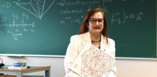 A matemática Elena Vázquez Cendón, premio María Josefa Wonenburger. Crédito: Santi Alvite / USC