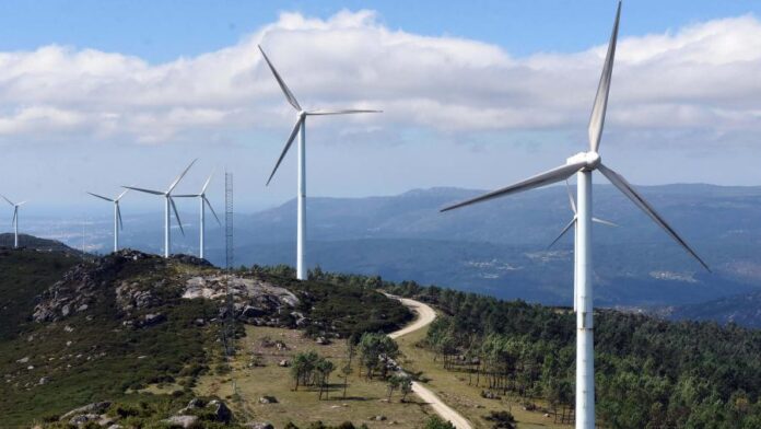 O IX Premio Valentín Paz Andrade distingue investigacións sobre a fiscalidade da enerxía eólica e a análise socieoeconómica da vulnerabilidade de Galicia. FOTO: Santi Alvite