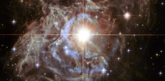 Imaxe de RS Puppis captada por Hubble. Crédito: (Colaboración da NASA, la ESA e o Hubble Heritage Team (STScI/AURA)-Hubble/Europa)
