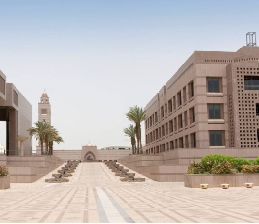 Instalacións da Universidade Rei Abdulaziz, en Arabia Saudita. Crédito: Facebook