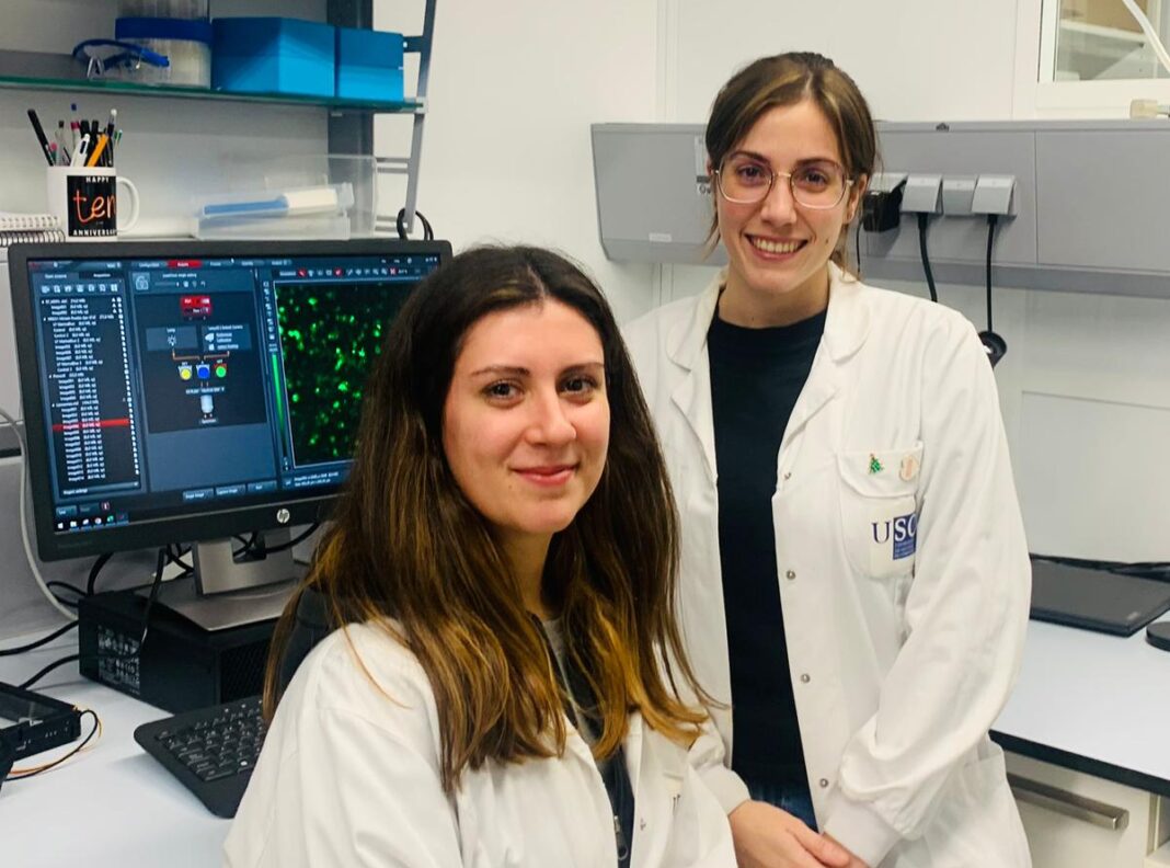 Martina Migliavacca e Clara Correa, dúas das investigadores do estudo coordinado polo IDIS e o CiQUS.