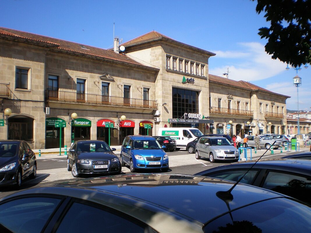 Estación de tren de Ourense. Foto: Wikimedia Commons