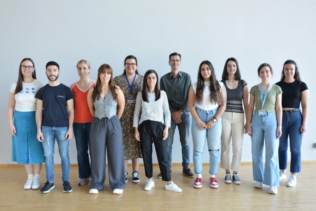 Grupo de investigación Molecular Metabolism (CiMUS), de esquerda a dereita: Alba Lopéz, José Iglesias, Cristina Iglesias, Uxía Fernández, Natalia Lima, Begoña Porteiro, Ruben Nogueiras, Valentina Dorta, Eva Nóvoa, Sara Martínez e Tamara Parracho.