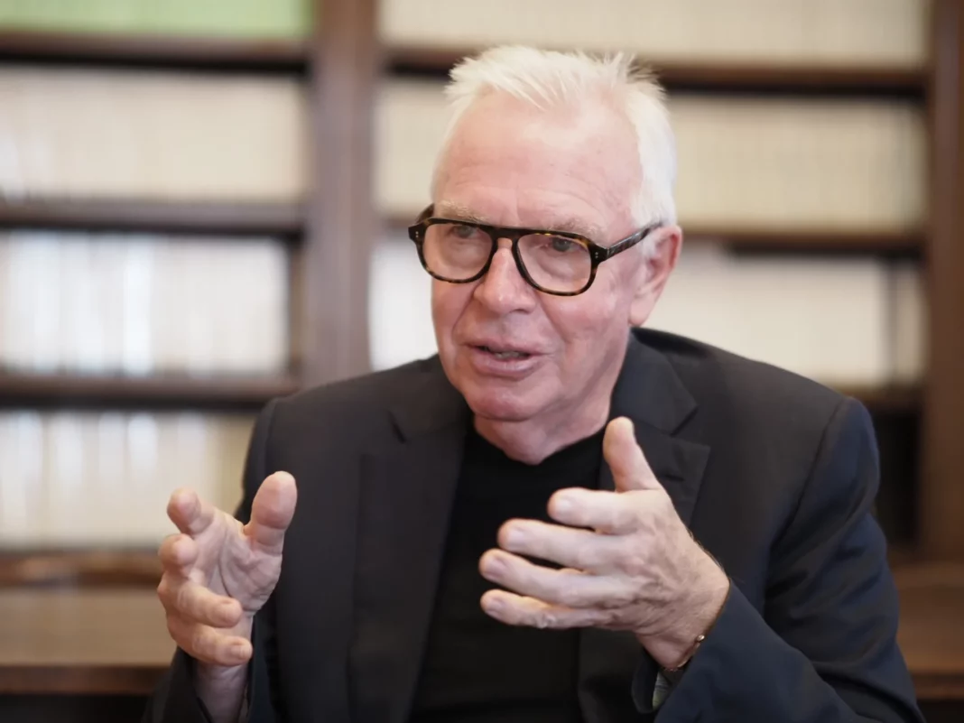 David Chipperfield, durante a entrevista con GCiencia no Pazo de San Roque de Santiago. Foto: Anxo Iglesias.
