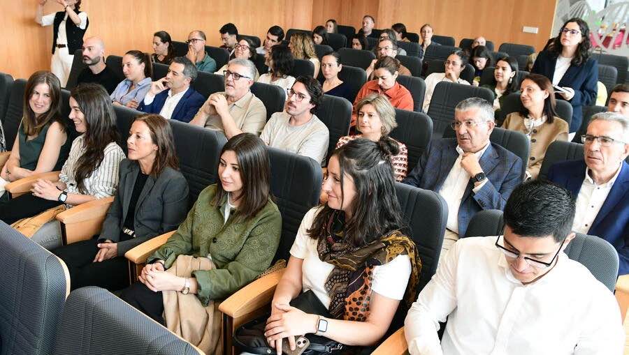 Público asistente á presentación. Foto: Santi Alvite