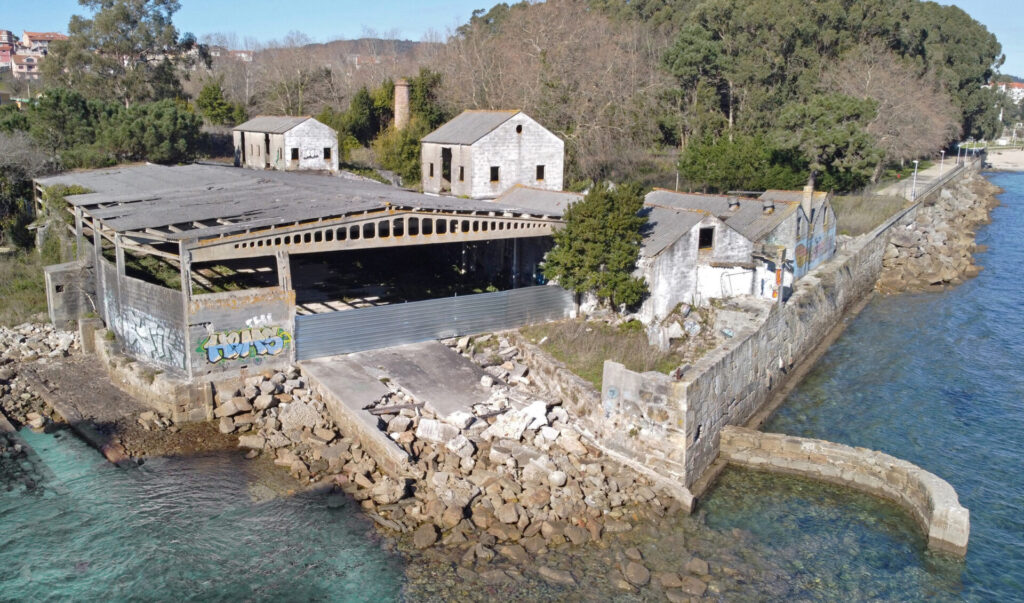 Cangas de Morrazo, factoría en estado actual. Imaxe cedida por Àlex Aguilar e Max Aguilar