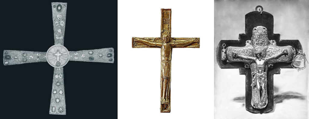 Cruz de Afonso III. Foto (Hauser y Menet). Arxiu Mas: Cruz dita "de Ordoño II" (hoxe atribuida a Fernando I e Sancha) e Cruz do século XVII. Montaxe: Francisco Prado, vía Consello da Cultura Galega