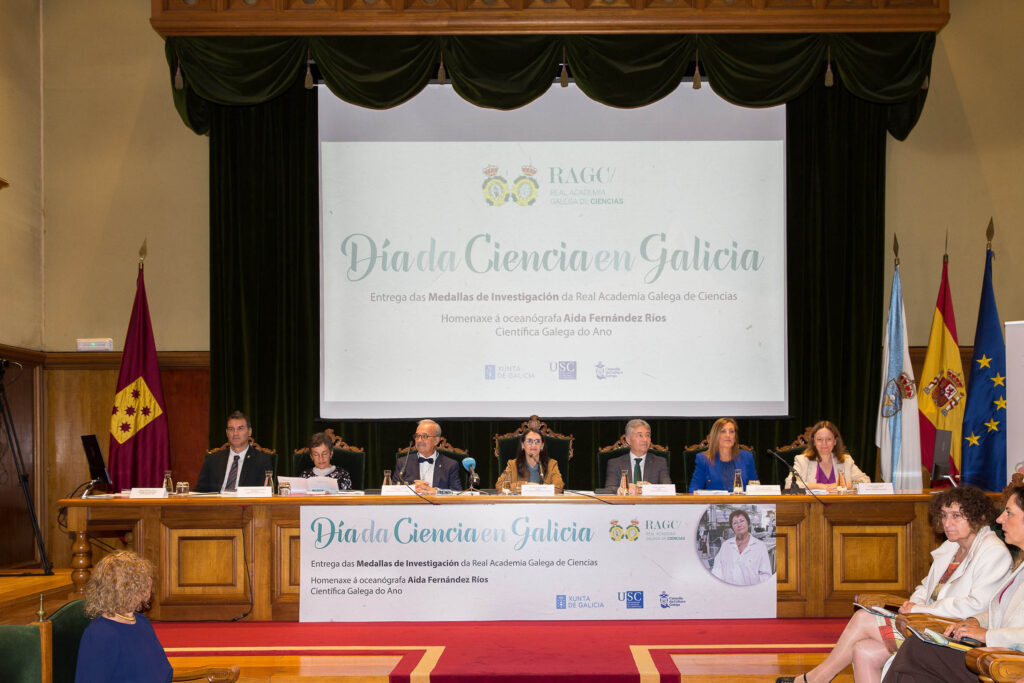 Autoridades que presidiron o acto. Imaxe: RAGC